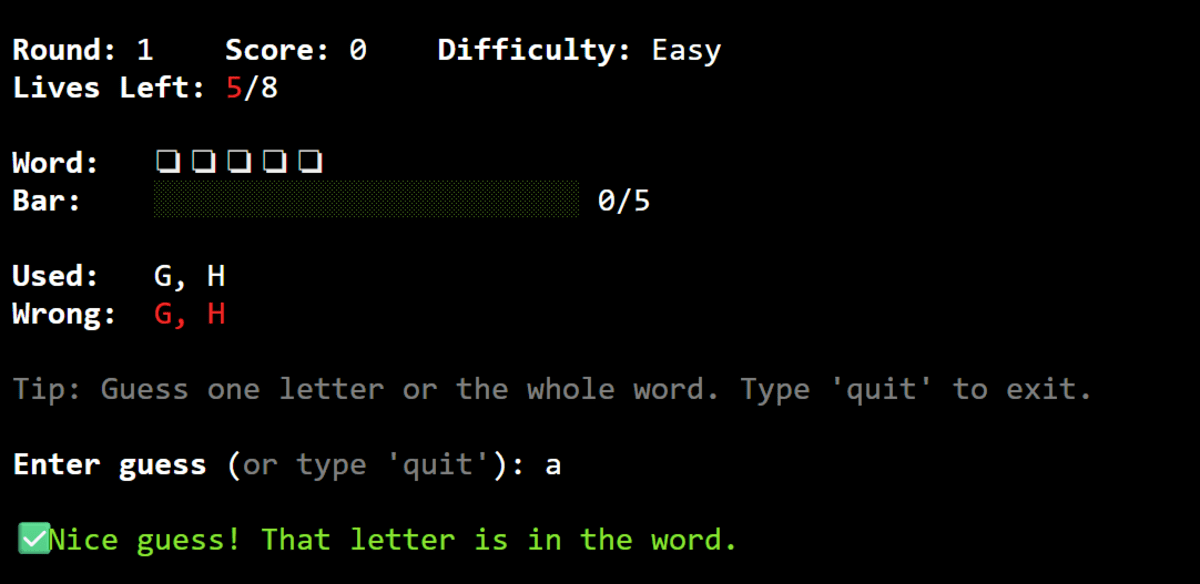 Игровая логика выявляет правильные буквы.